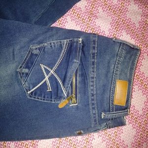 Amethyst back zipper pocket jeans